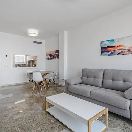 Amazing With Sea Views And Ac, Pa06 公寓