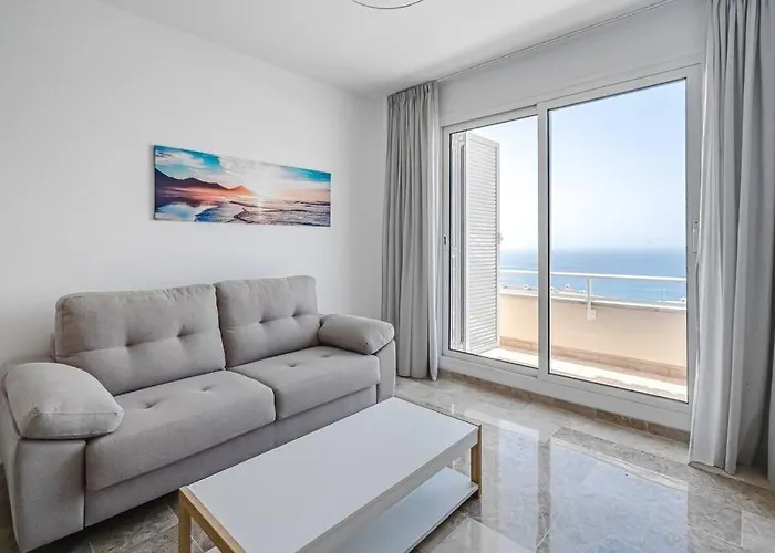 아파트 Amazing With Sea Views And Ac, Pa06