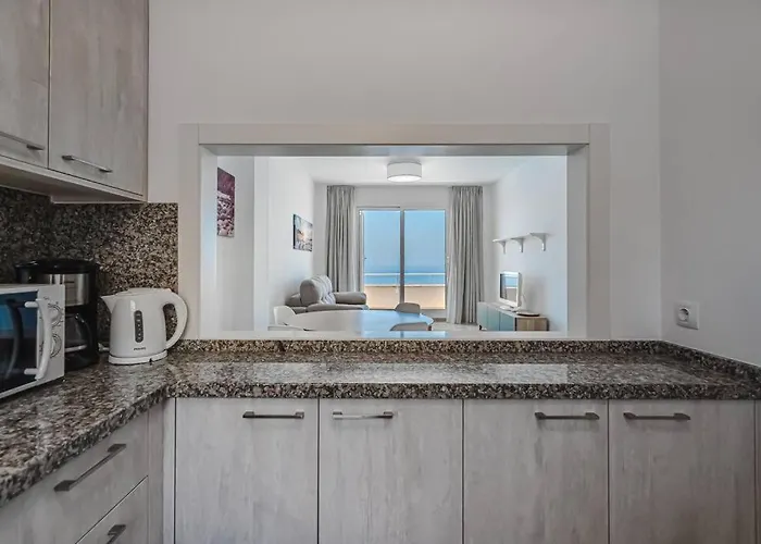 Apartmán Amazing With Sea Views And Ac, Pa06