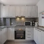 아파트 Amazing With Sea Views And Ac, Pa06 *